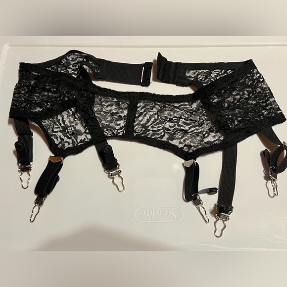 Accessories - Garter Belt and 6 Pairs of Thigh Highs